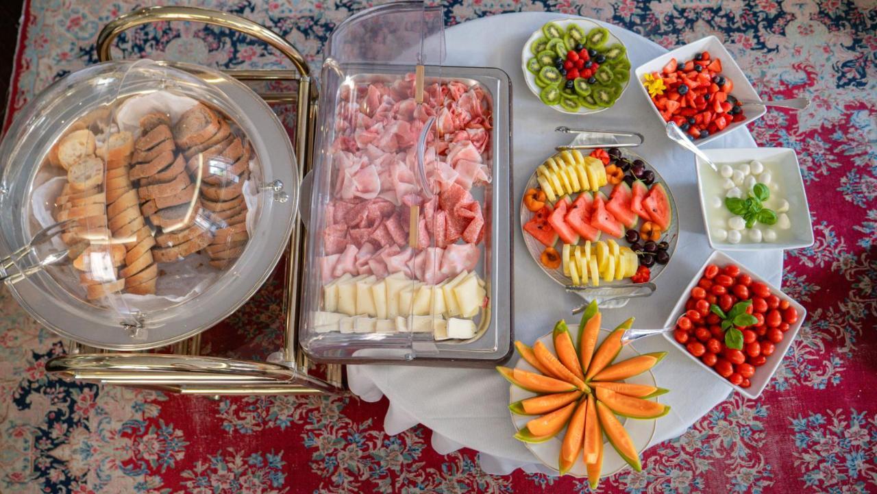 Hotel Villa Cansignorio لاتيزي المظهر الخارجي الصورة