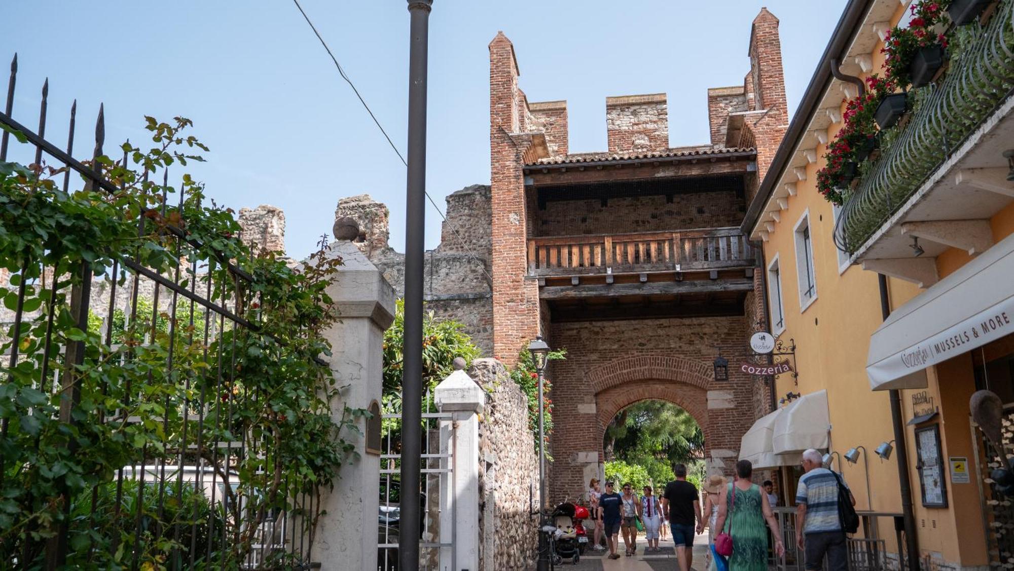 Hotel Villa Cansignorio لاتيزي المظهر الخارجي الصورة