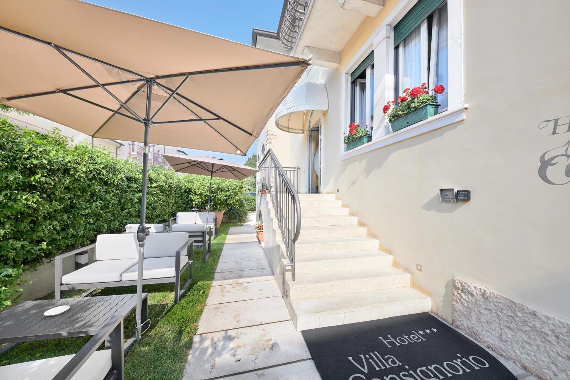 Hotel Villa Cansignorio لاتيزي المظهر الخارجي الصورة