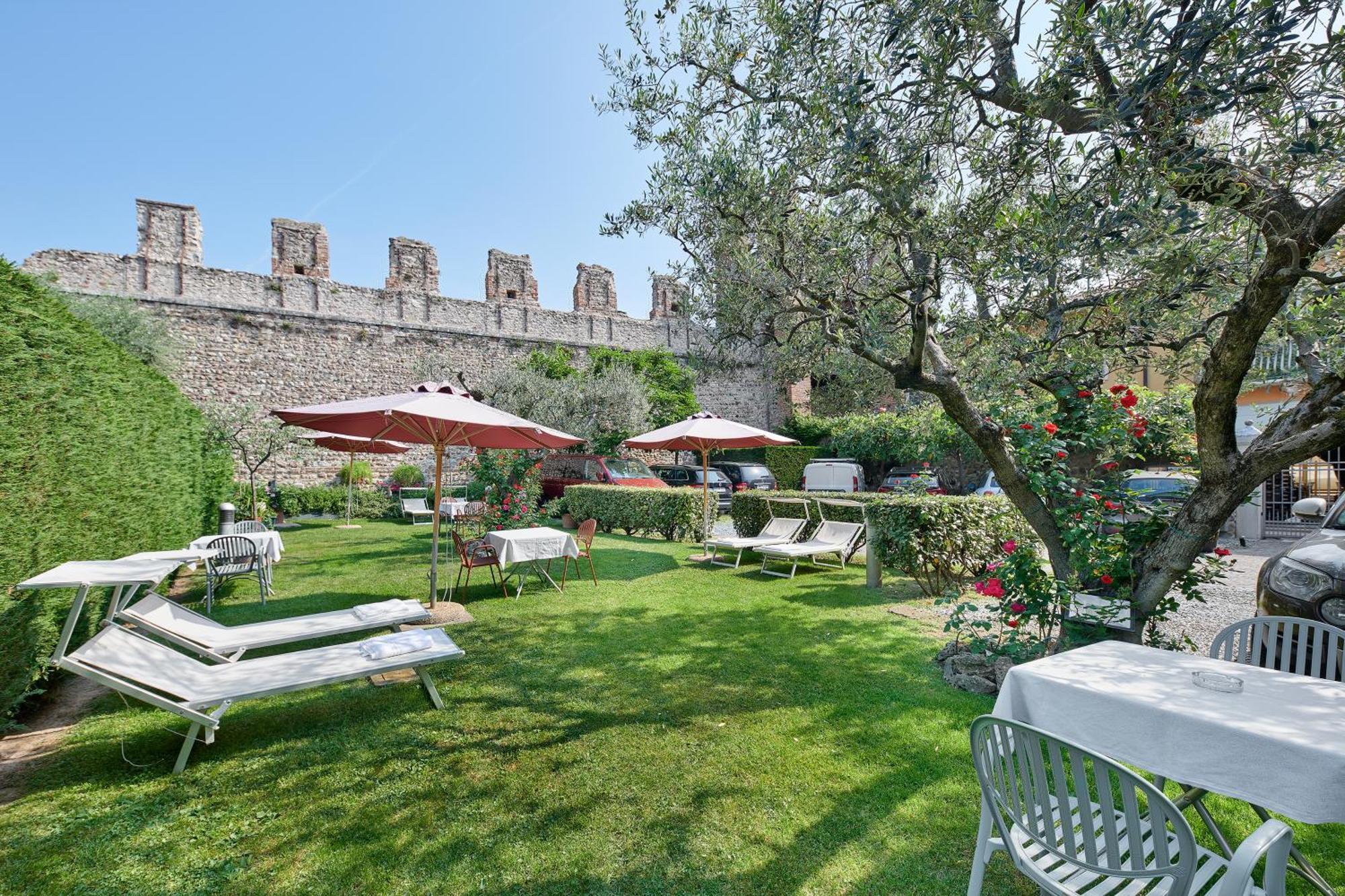Hotel Villa Cansignorio لاتيزي المظهر الخارجي الصورة
